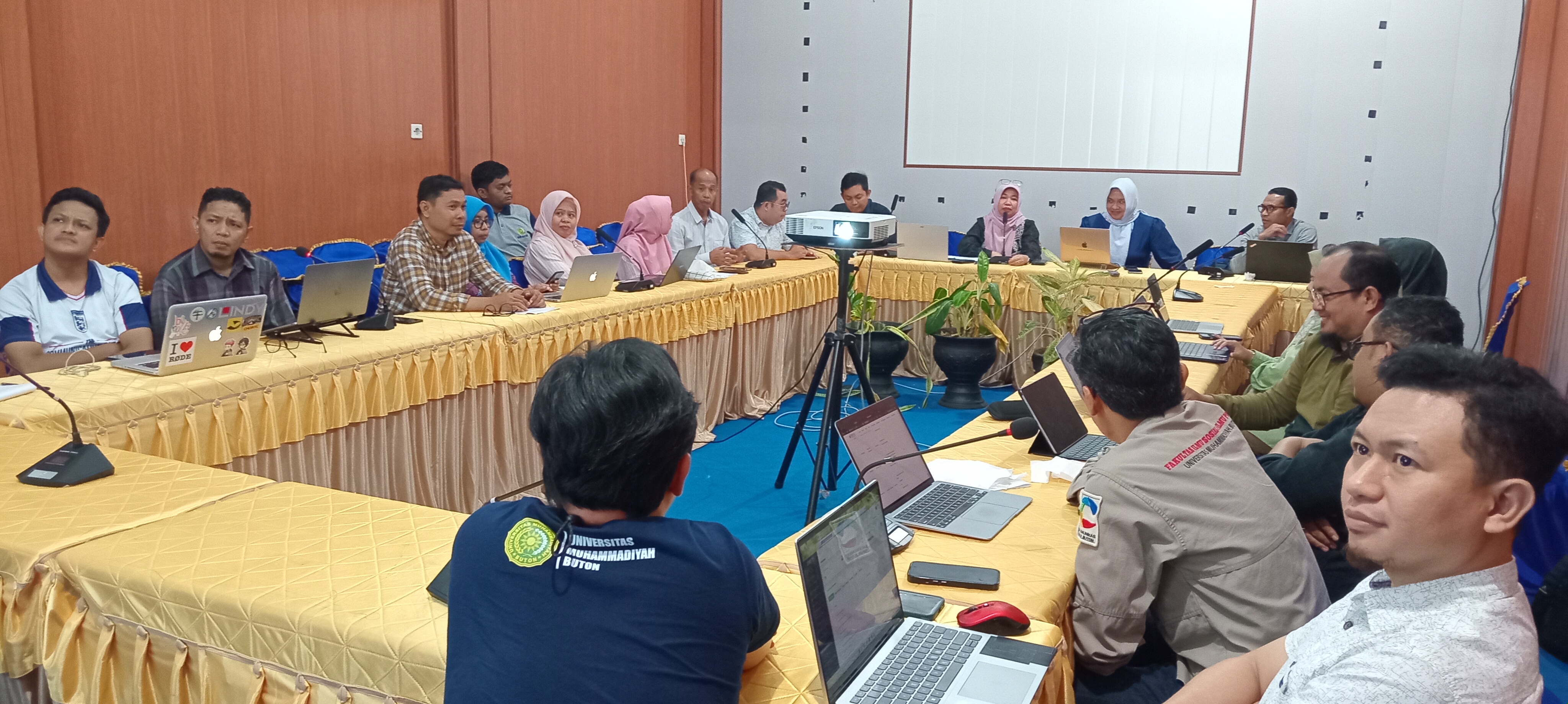 Lembaga Penjaminan Mutu Hadiri Rapat Persiapan Akreditasi Universitas Muhammadiyah Buton