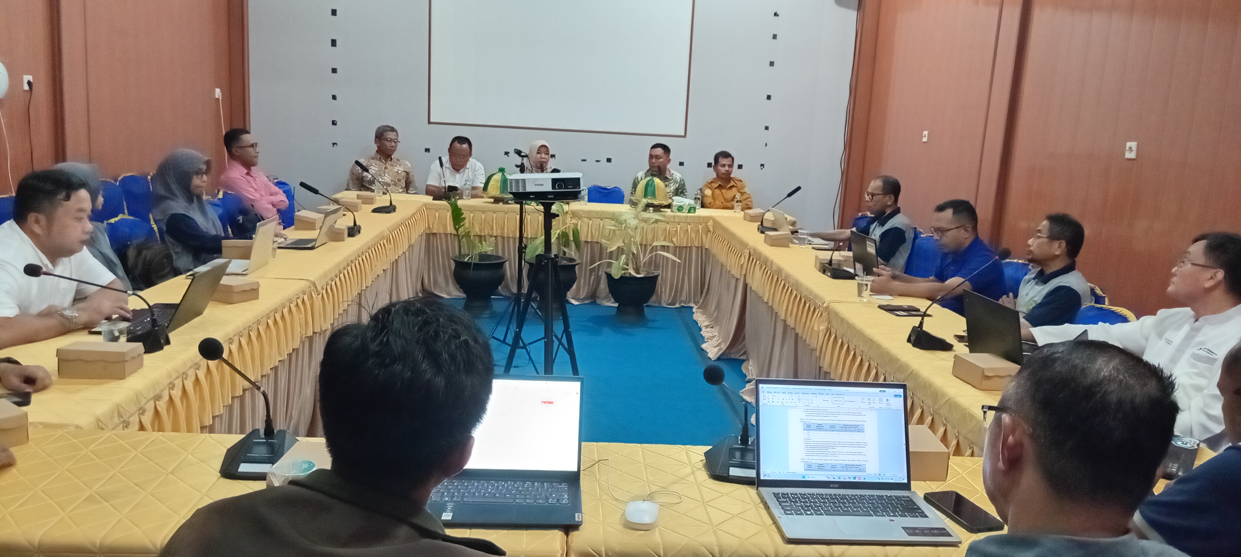 Lembaga Penjaminan Mutu Universitas Muhammadiyah Buton Hadiri Rapat Persiapan Akreditasi Tiga Program Studi