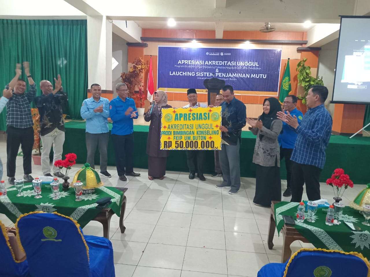 Lembaga Penjaminan Mutu Universitas Muhammadiyah Buton Hadiri Launching SIJAMU 2025 dan Beri Apresiasi Akreditasi Unggul Program Studi BK FKIP